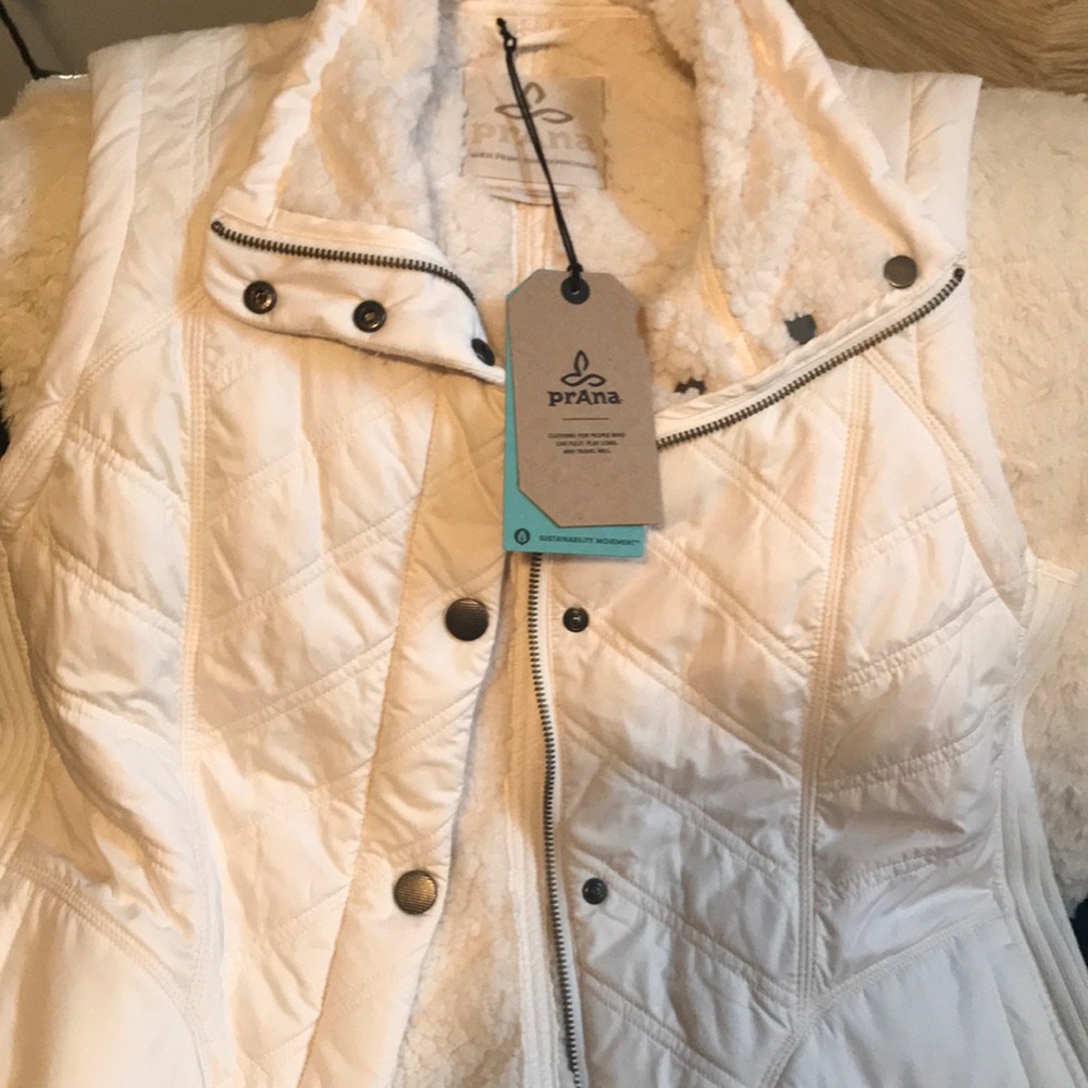 Brand new furry vest in the inside to small my loss your gain